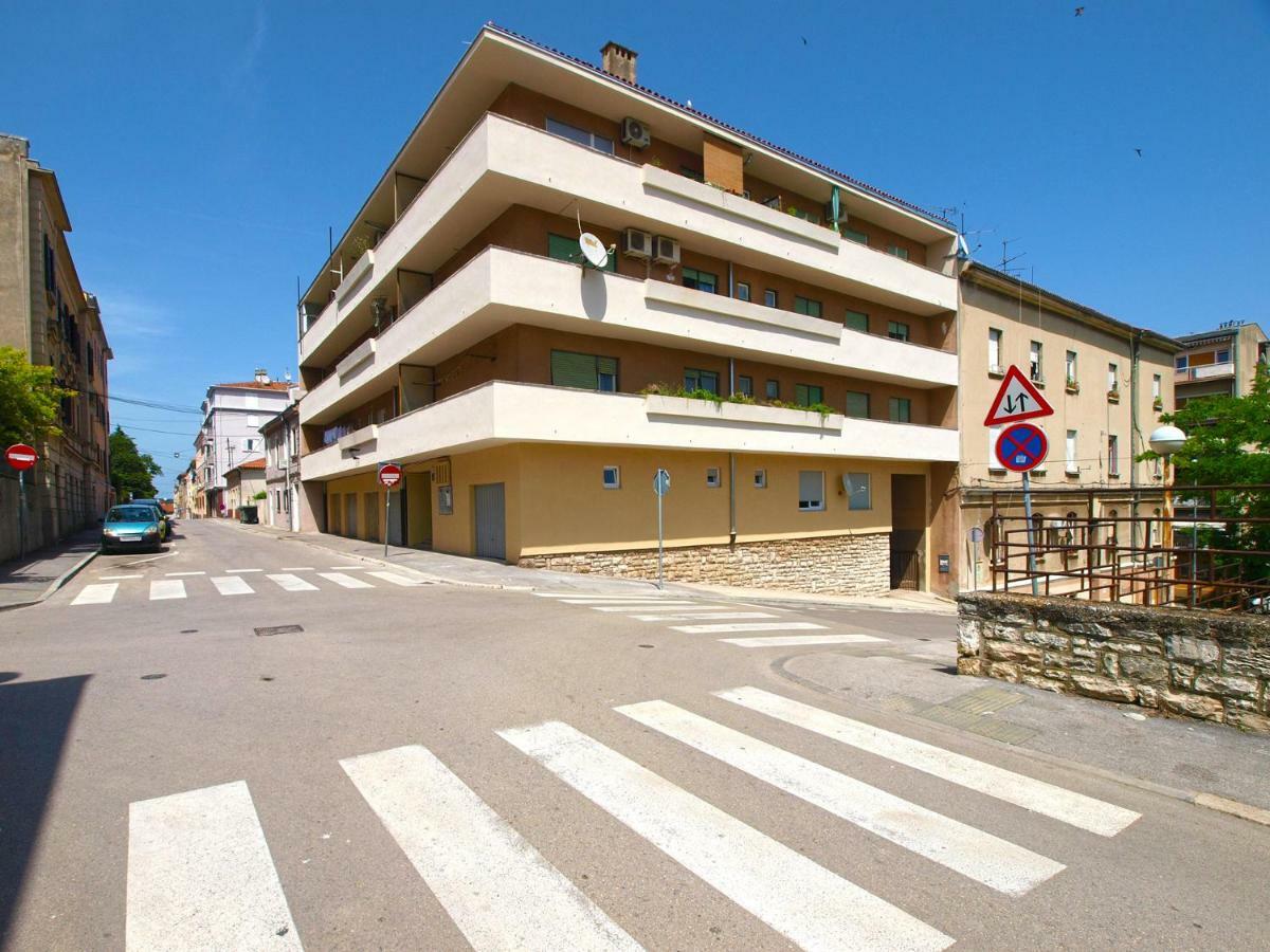 Apartment Silva 1133 Pula Exterior foto